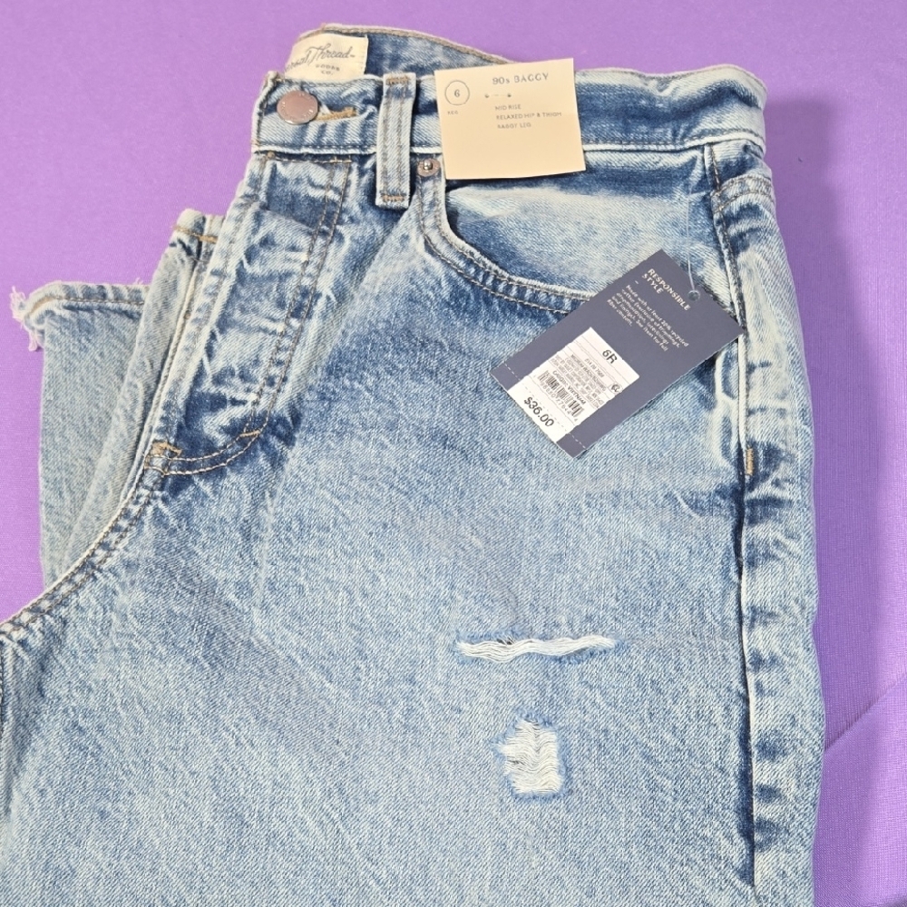 Universal Thread Light Blue Straight Leg Jeans - Picture 10 of 13